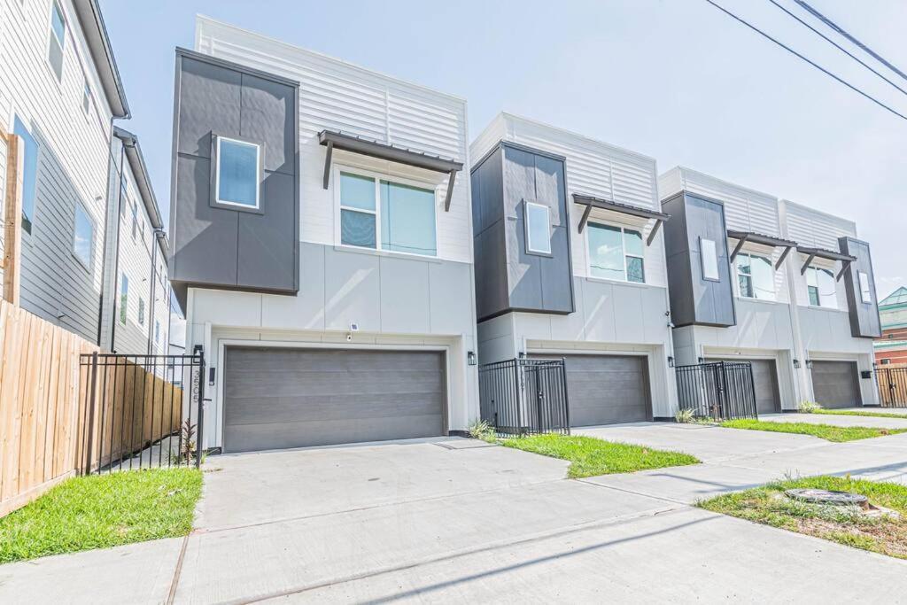 Luxury Home Near Houston Downtown & Medical Center Exterior photo